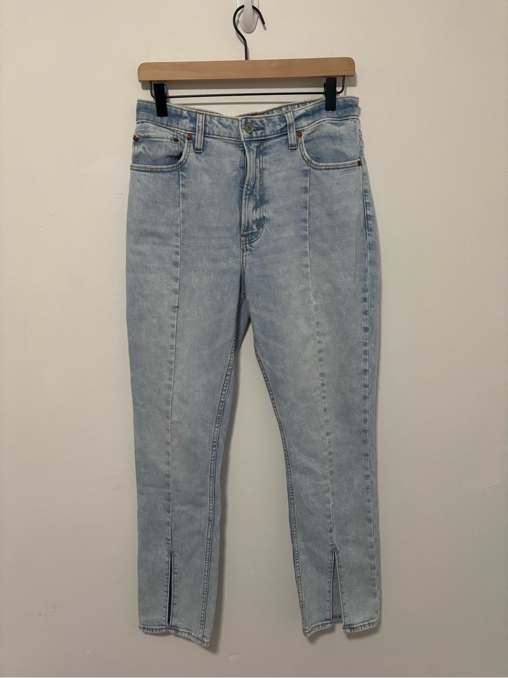 Abercrombie skinny high rise light wash front seam split hem jeans